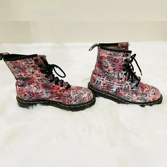 Super Rare Dr Martens Vintage 90's London Scene Allover Print - Picture 5 of 9